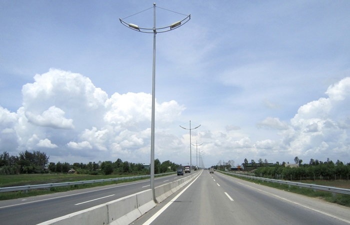Hệ thống chiếu sáng Cao tốc Sàigon - Trung Lương